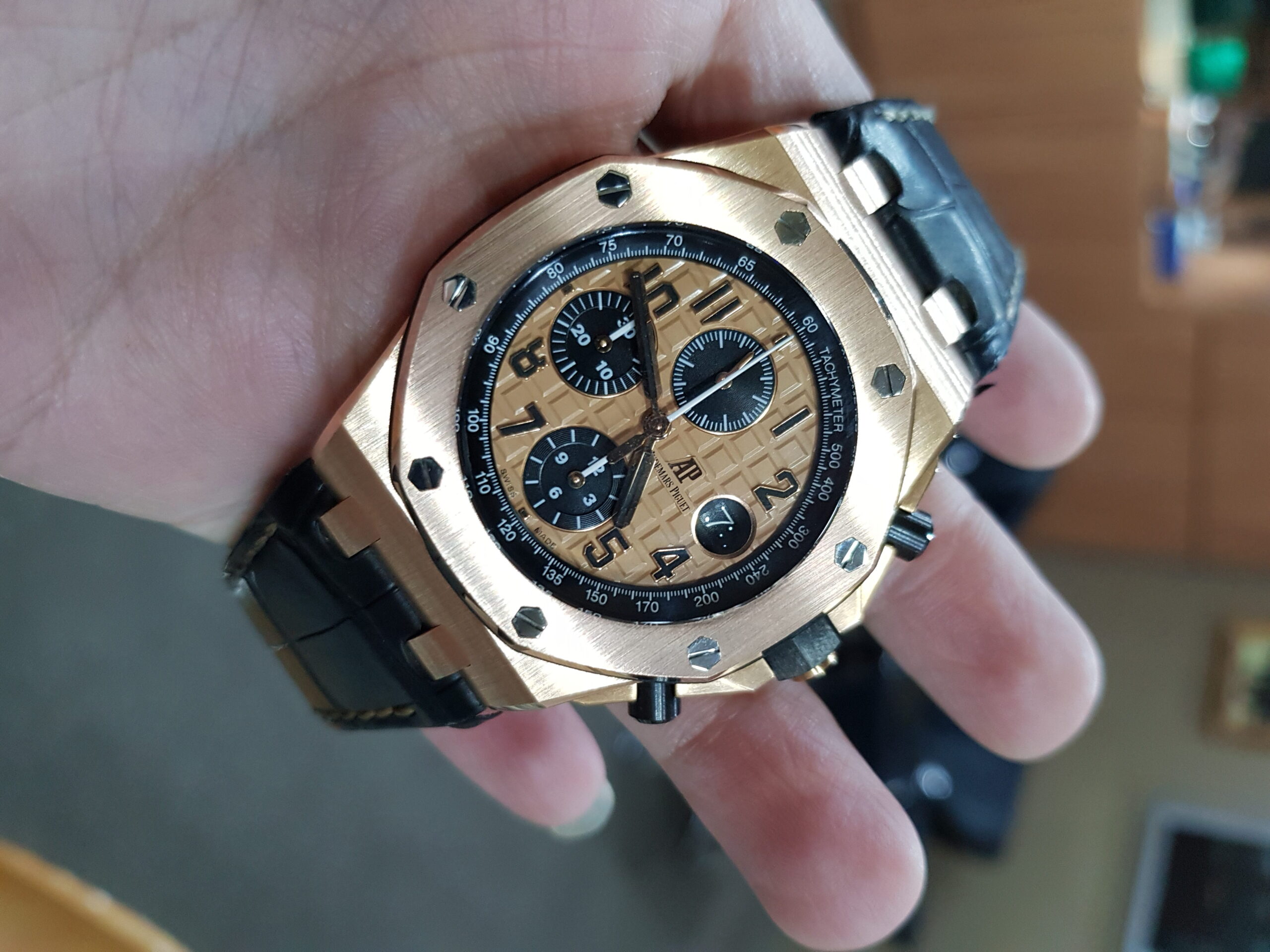 Royal oak offshore rose hotsell gold 42mm