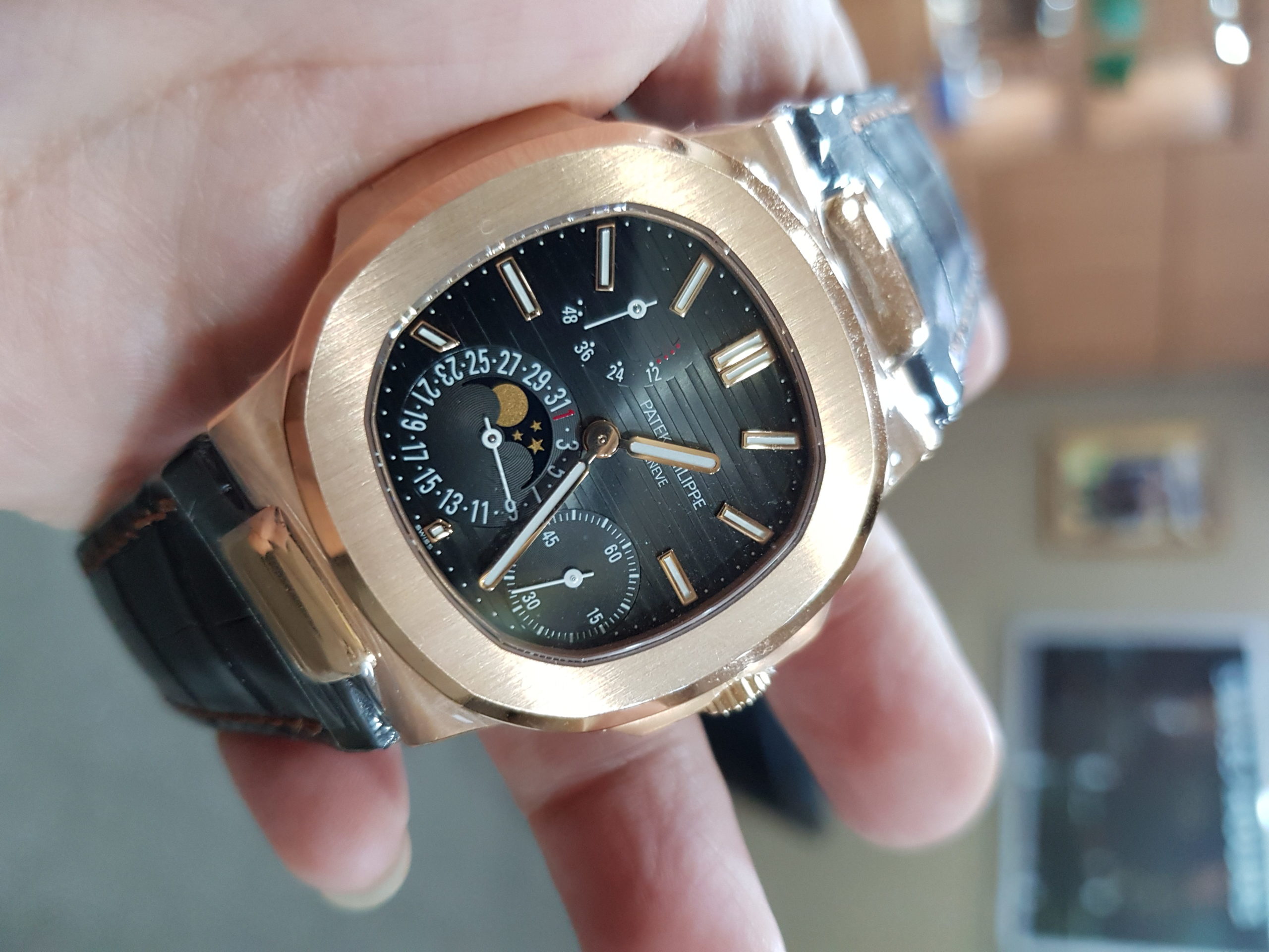 Patek philippe nautilus 5712 rose online gold