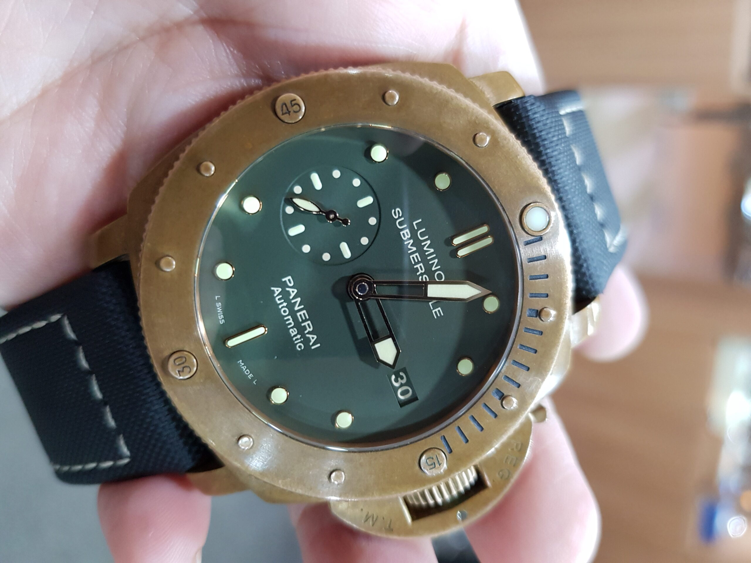 Panerai PAM382 Bronzo SWISS HOUR